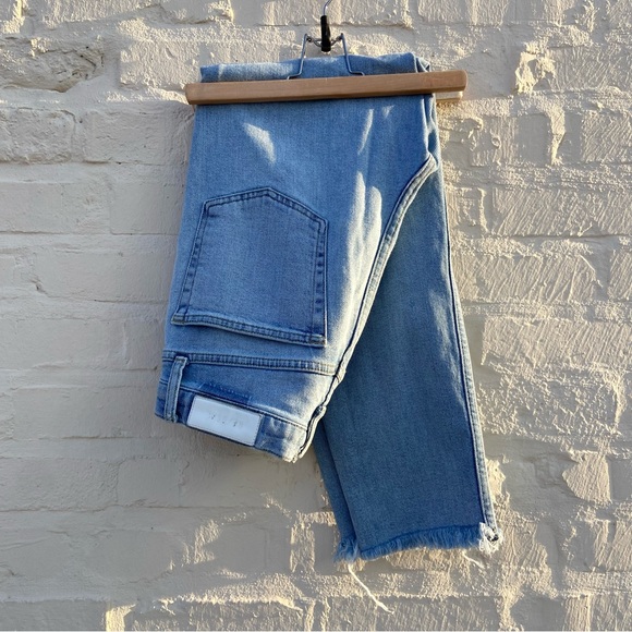 Re / Done | 90s High Rise Ankle Jeans | 29 - Picture 3 of 7